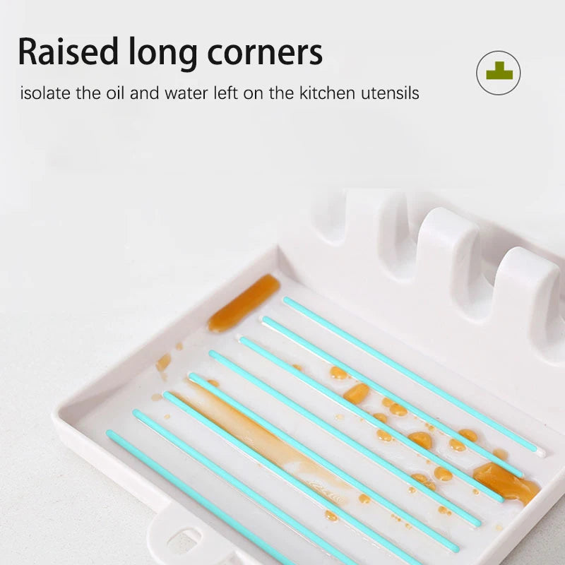CleanCook™ – A holder that keeps your countertop clean while you cook