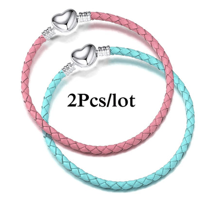 CharmLink™ – A versatile bracelet to create unique combinations with style. ✨