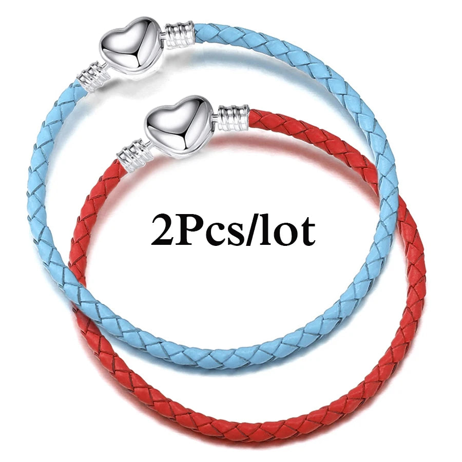 CharmLink™ – A versatile bracelet to create unique combinations with style. ✨