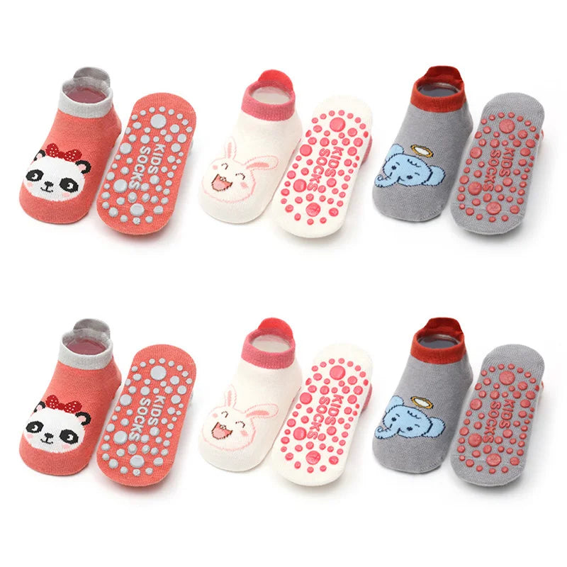 TinyPaws™ – Non-slip socks that keep little feet safe and comfortable