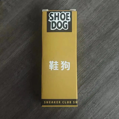 ShoeSwipe™ – Quick cleaning that removes dirt and revives your shoes in seconds