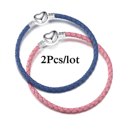 CharmLink™ – A versatile bracelet to create unique combinations with style. ✨