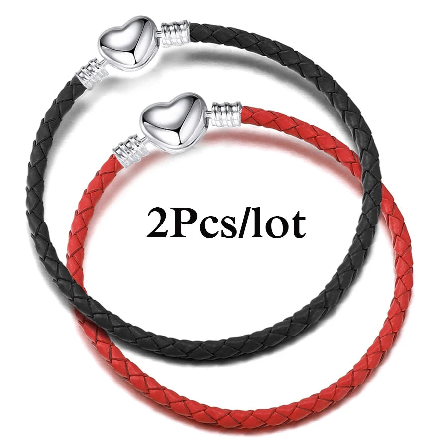 CharmLink™ – A versatile bracelet to create unique combinations with style. ✨