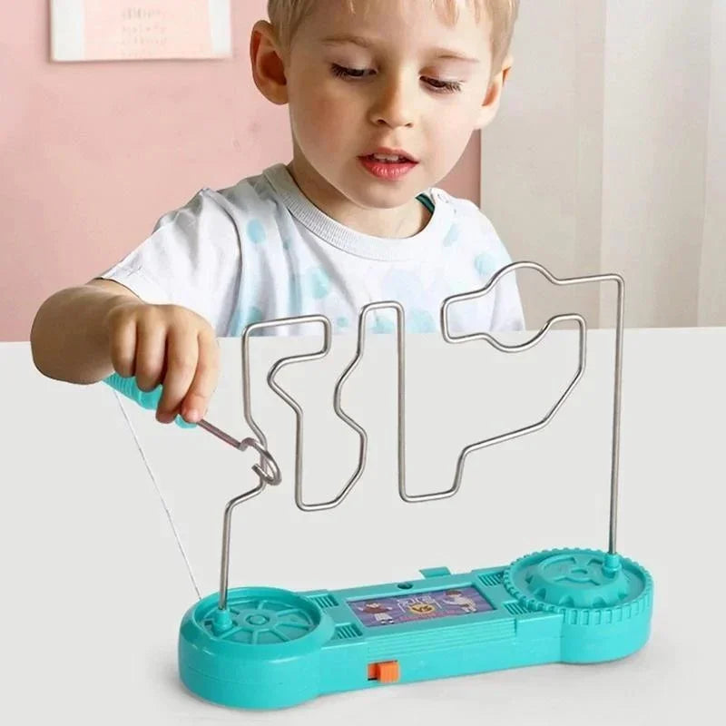 BuzzMaze™ – Touch it… and watch out for the shock!