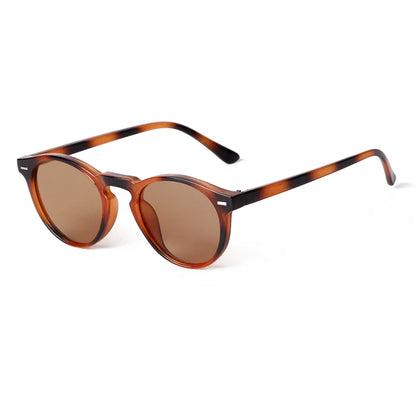 RetroShade™ – Vintage sunglasses that elevate your style with attitude