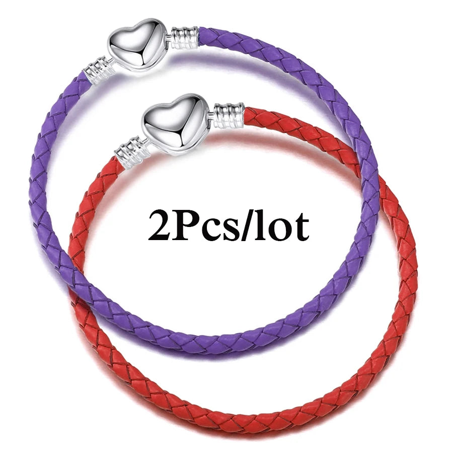 CharmLink™ – A versatile bracelet to create unique combinations with style. ✨