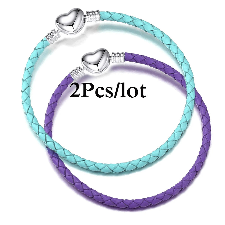 CharmLink™ – A versatile bracelet to create unique combinations with style. ✨