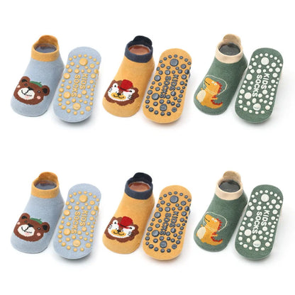 TinyPaws™ – Non-slip socks that keep little feet safe and comfortable