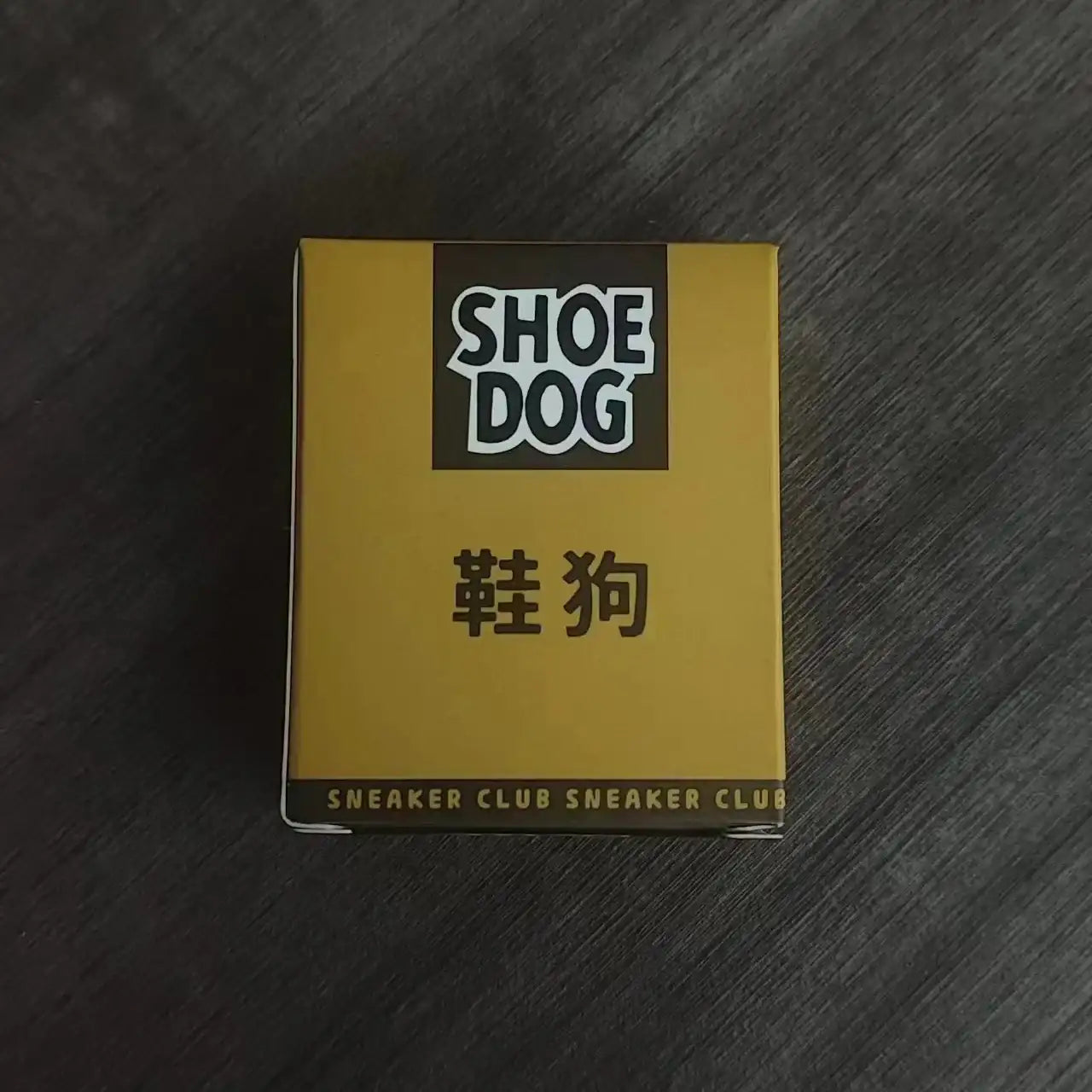 ShoeSwipe™ – Quick cleaning that removes dirt and revives your shoes in seconds