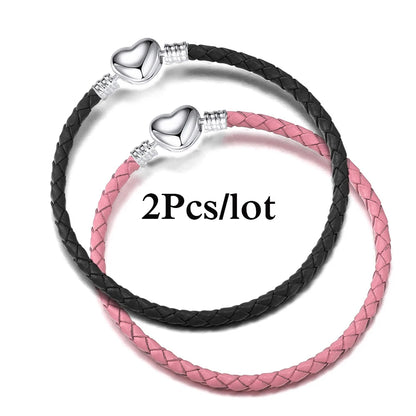 CharmLink™ – A versatile bracelet to create unique combinations with style. ✨