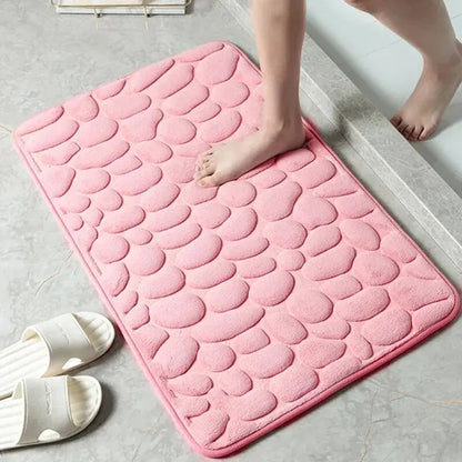 PebbleSoft™ – A textured mat that provides comfort and stability with every step