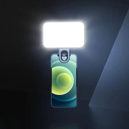 GlowClip™ – Instant lighting for perfect selfies and videos