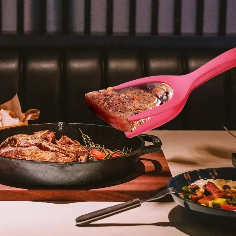 FlipGrip™ – Tongs and spatula in one to flip and grab with ease