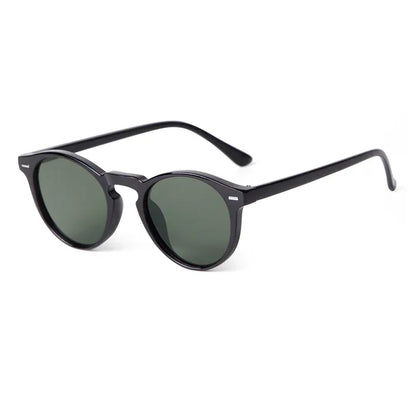 RetroShade™ – Vintage sunglasses that elevate your style with attitude