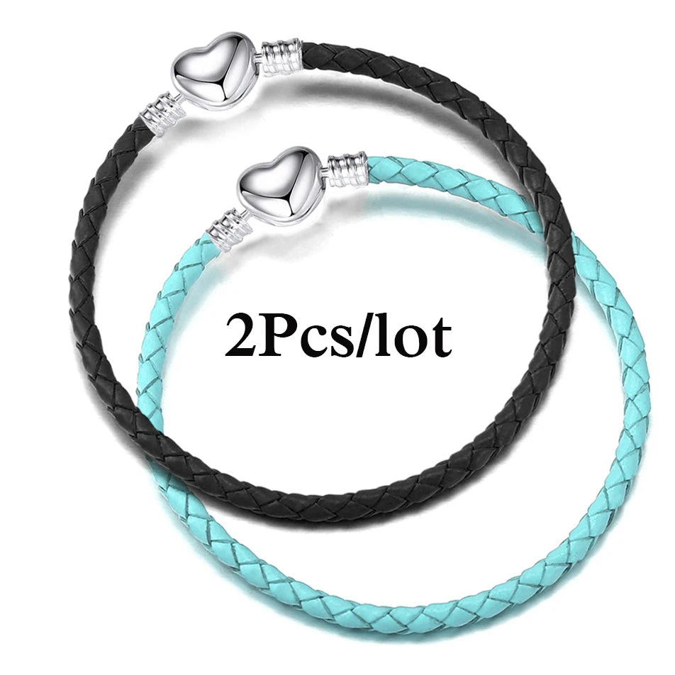CharmLink™ – A versatile bracelet to create unique combinations with style. ✨